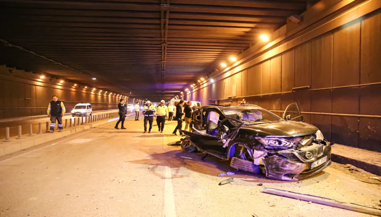 Adana'da feci kaza: Cip panelvana çarptı, 2 Ölü 1 Yaralı