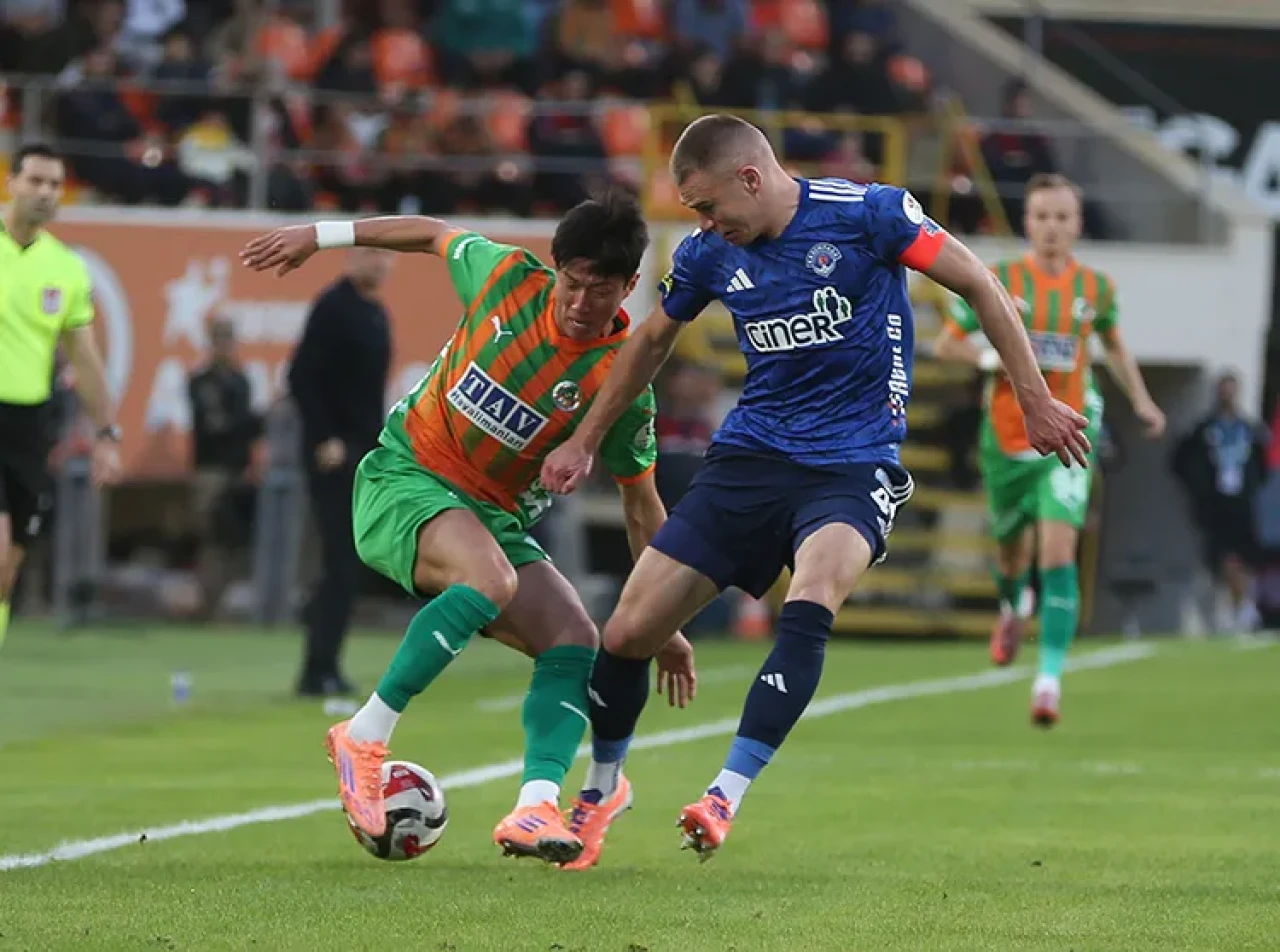Kasımpaşa, Alanyaspor'u deplasmanda 2-1 yenerek galibiyet hasretine son verdi