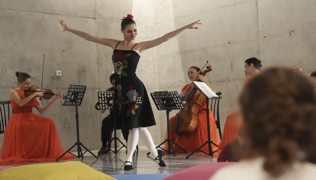 Minik eller alkışladı: Sonbahar klasikleri Ankara'da