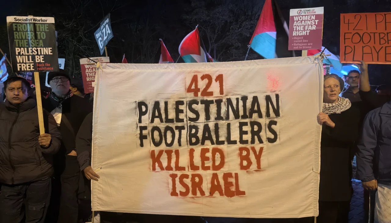 Gazze'de öldürülen sporcular için eylem: "İsrail'i FIFA'dan atın"