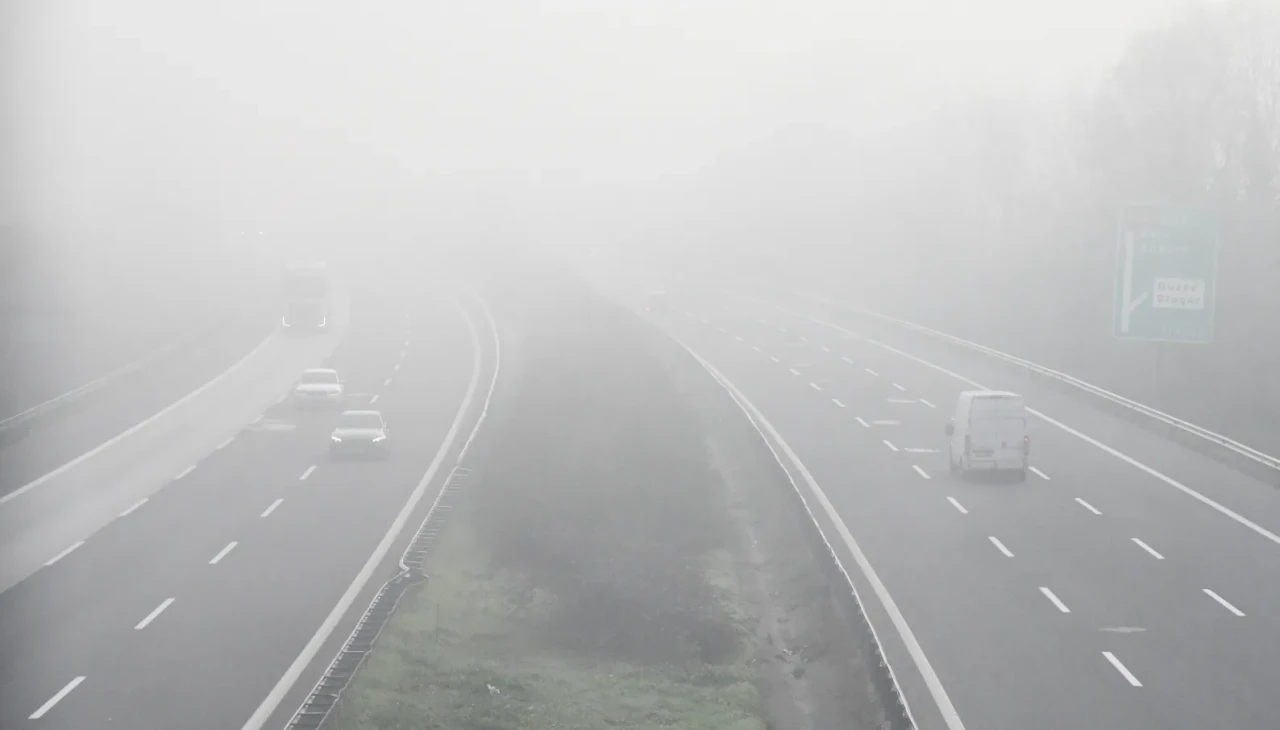 Düzce'de sis alarmı: Anadolu Otoyolu'nda görüş 20 metreye indi