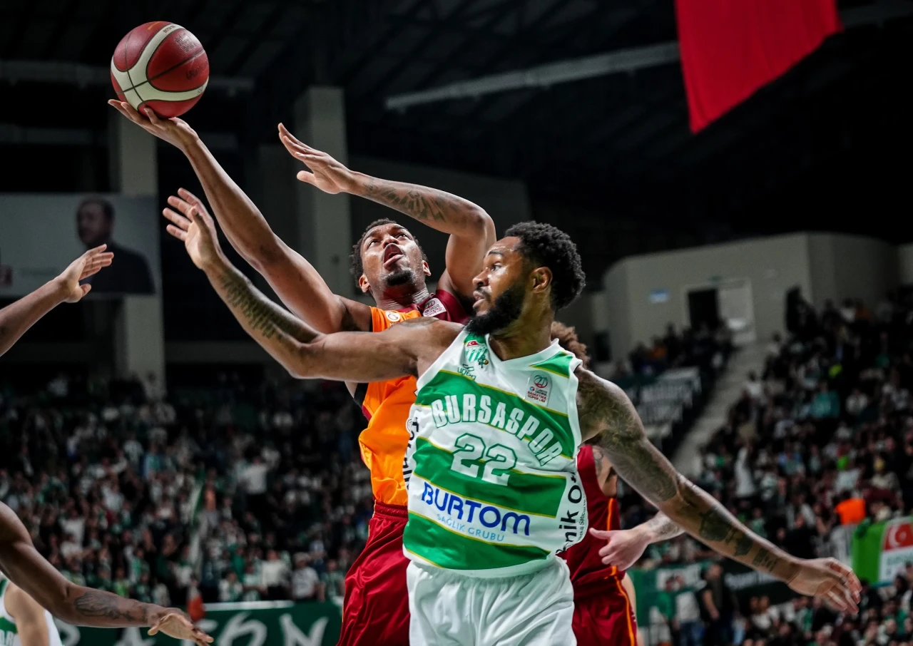 Bursaspor Basketbol, Galatasaray'ı uzatmada devirdi: Son skor 91-87