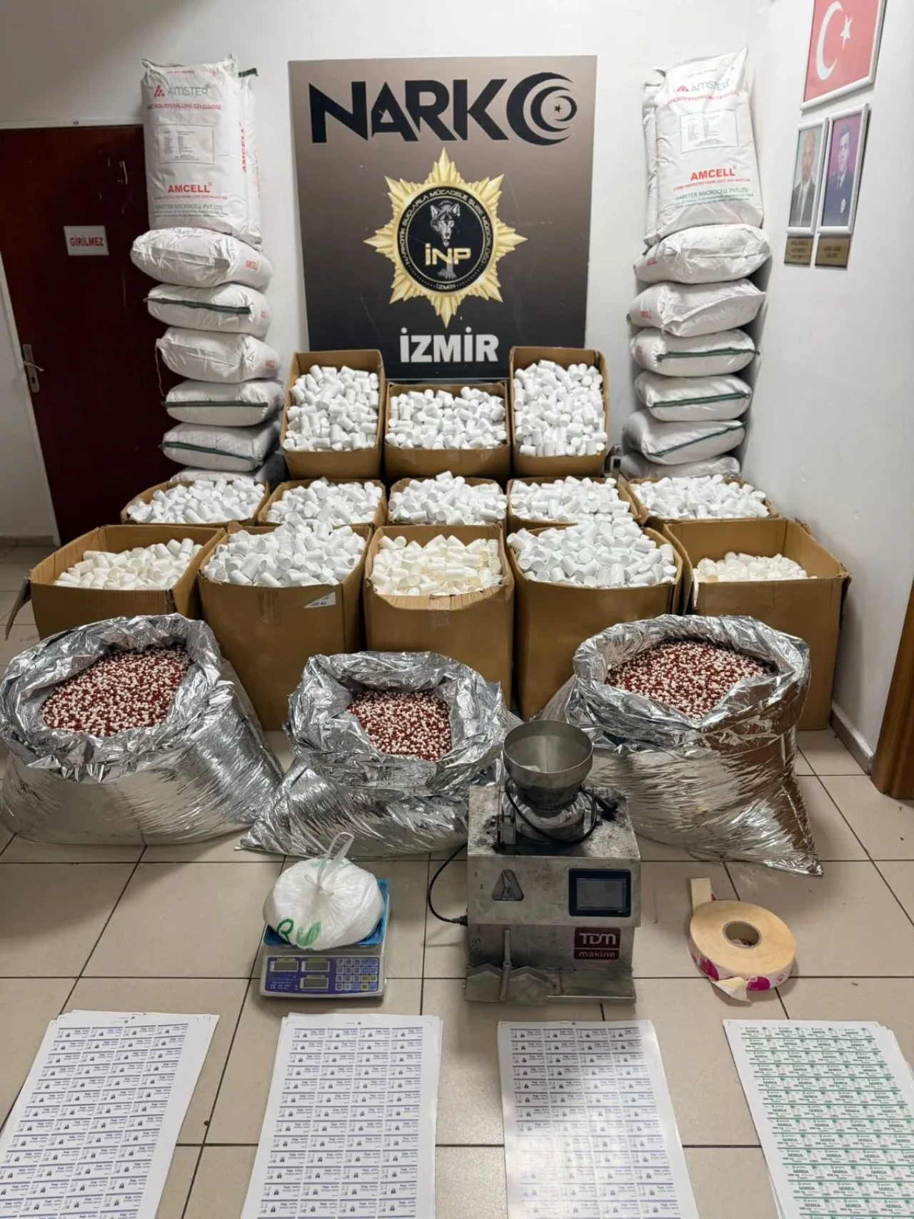 Dev uyuşturucu operasyonu: 2,3 Milyon sentetik hap ele geçirildi