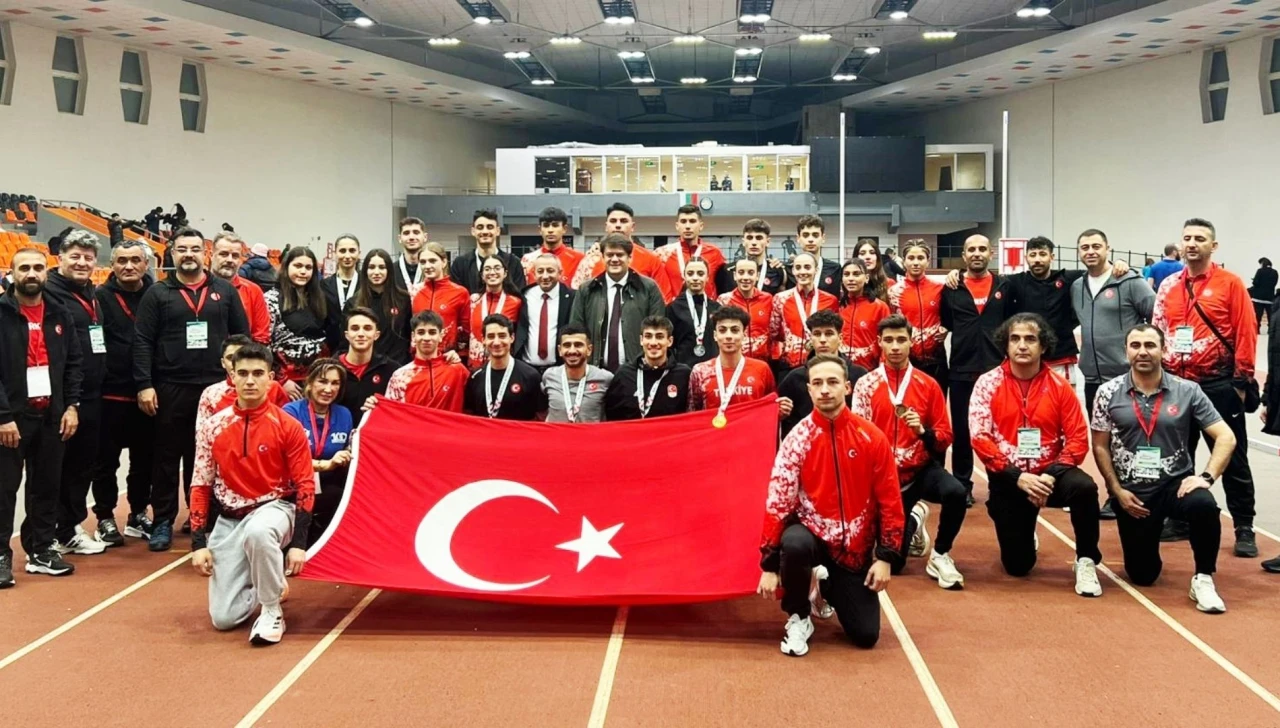 Türkiye Genç Atletler Balkan Şampiyonası'nda 13 madalya kazandı