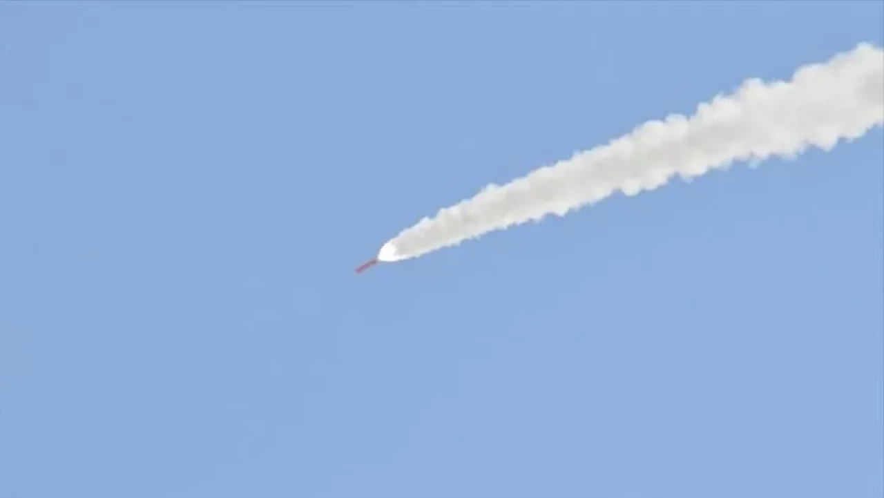 ABD, Yemen'in kuzeyine hava saldırısı düzenledi! Husilerden yanıt niteliğinde sert açıklamalar geldi.