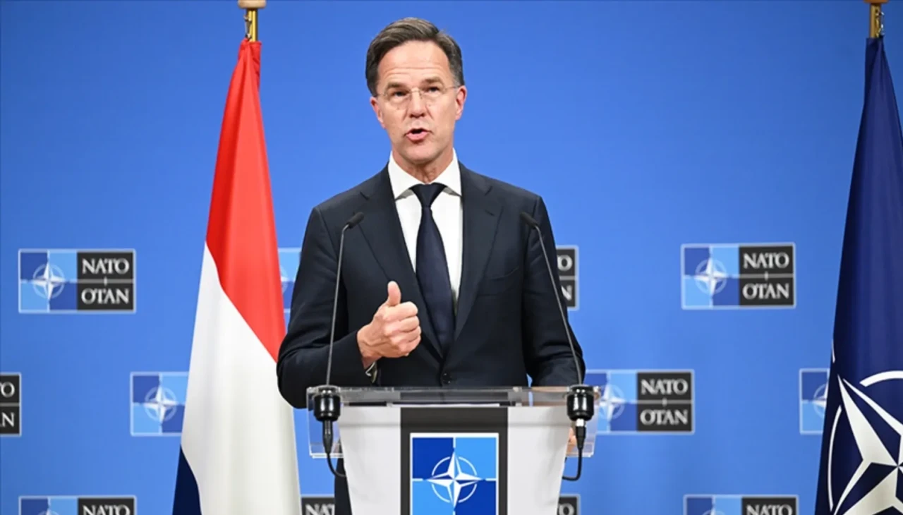 Uzayda tehlikeli oyun: NATO’dan nükleer alarm