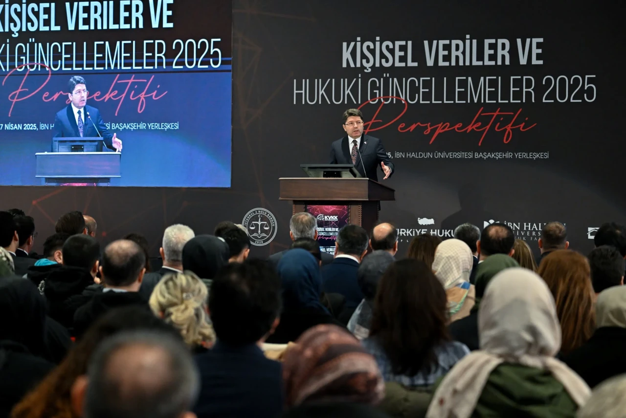 Adalet Bakanı Yılmaz Tunç,"Mahremiyetin korunması başta bizim inancımızın gereği."