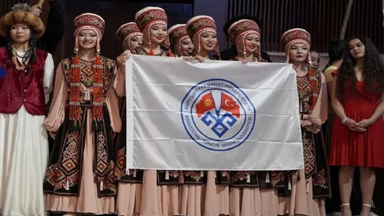Kırgızistan’da Ala Too Baharı Kültür ve Sanat Festivali düzenlendi