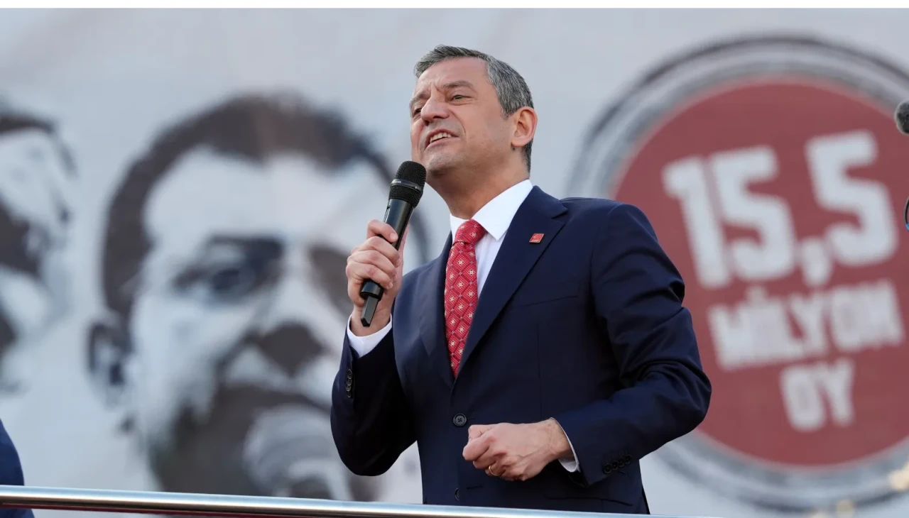 Özgür Özel: "CHP artık meydanları dolduran, dinamik bir partidir"
