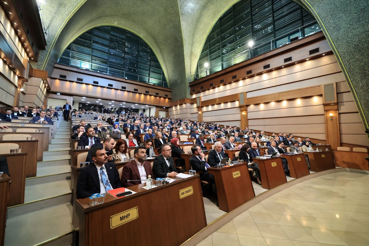 İBB Meclisinde Belediyenin 264 milyar liralık borcu gündeme geldi