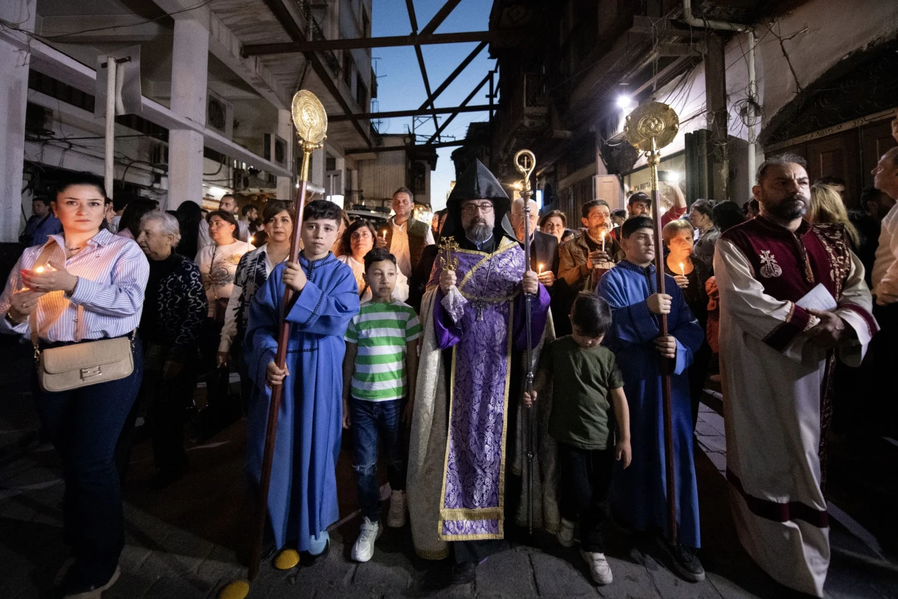 Suriyeli Hristiyanlar "Kutsal Cuma"yı törenlerle andı