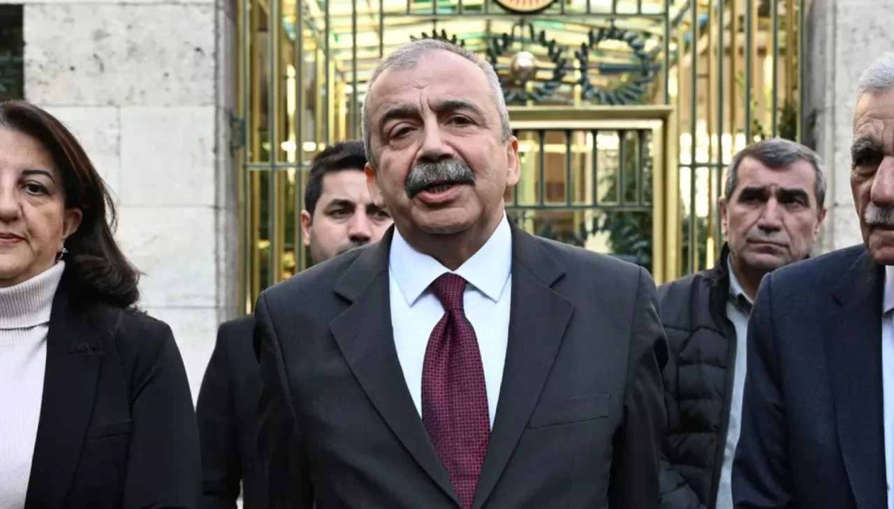 Sırrı Süreyya Önder'in sağlık durumuna ilişkin: "Tedavi süreci olumlu seyrediyor"