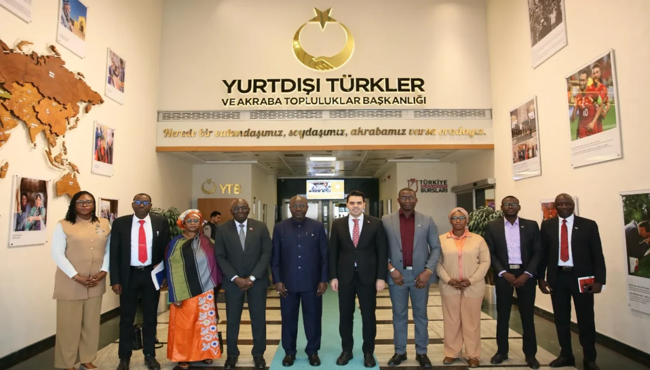 YTB'den Türkçe eğitim alan Gambiyalı diplomat, kendini 'Türk' olarak tanımladı