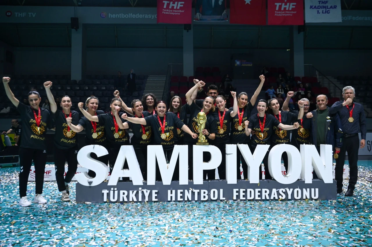 Hentbol Kadınlar 1. Lig'de şampiyon Polatlı Belediyesi SK oldu