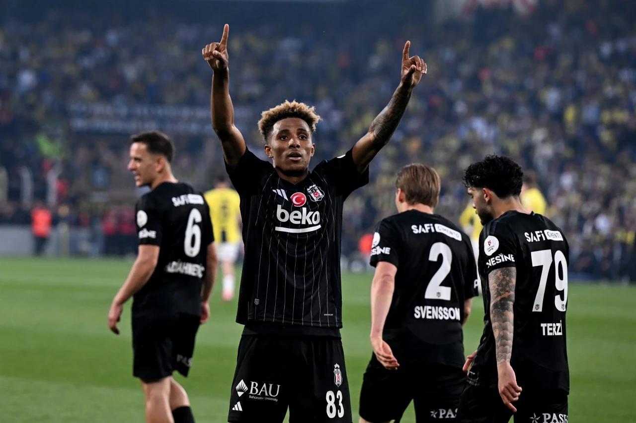 Beşiktaş, Kadıköy’den 3 puanla döndü: Fenerbahçe şampiyonluk yarışında ağır yara aldı