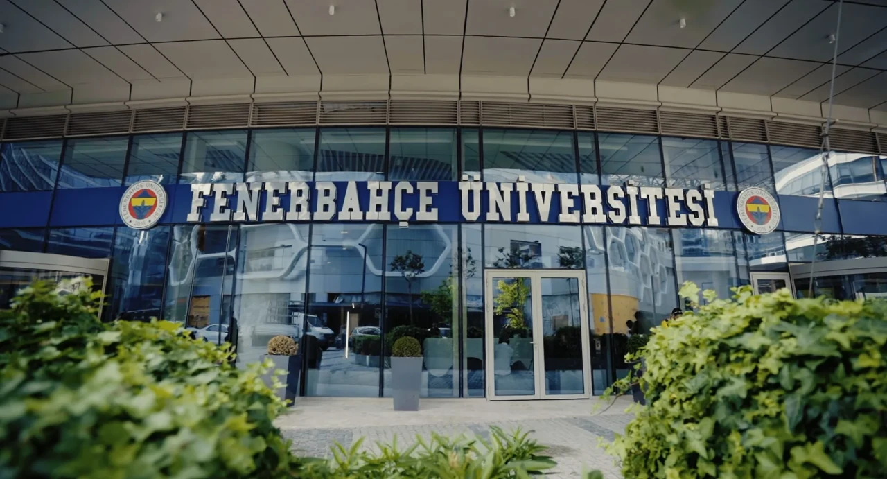 Fenerbahçe Üniversitesi, 1. Ulusal Kısa Film Festivali'ni düzenleyerek genç sinemacıları bir araya getirdi