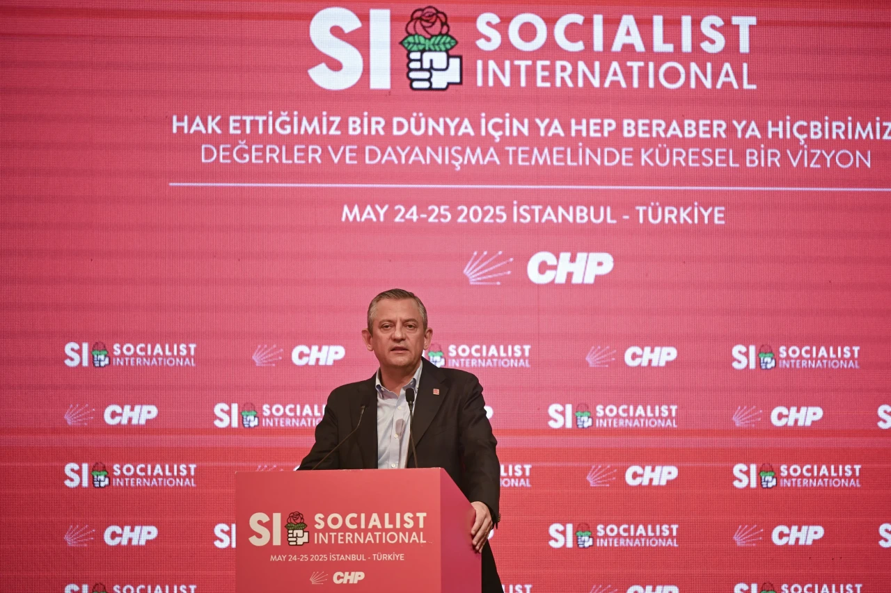Özgür Özel: Filistin'e destek devam edecek, dünya barışı için kararlıyız