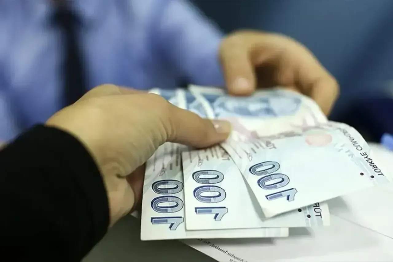 Kamu işçilerine 2025'te ilave tediye ödemesi... İlk taksit Haziran'da!
