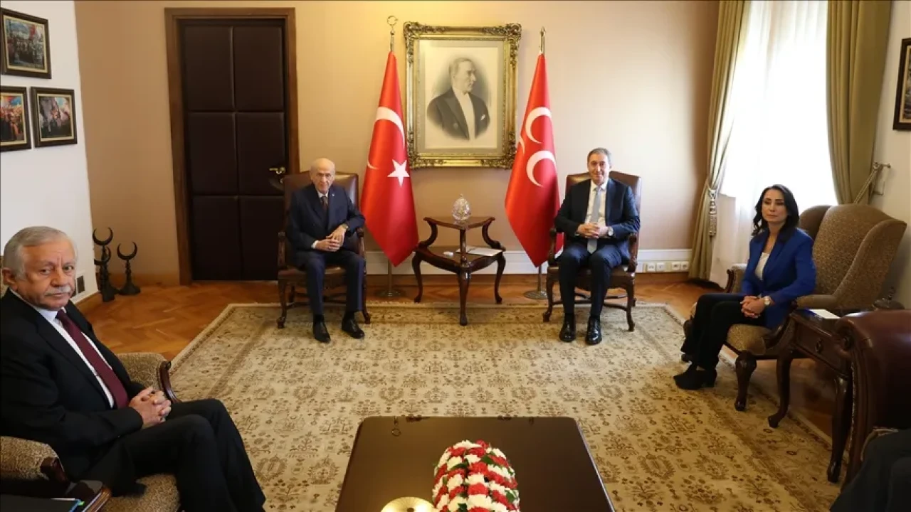 DEM Parti, MHP'ye kritik ziyaret gerçekleştirdi: Komisyon önerisi neler içeriyor?