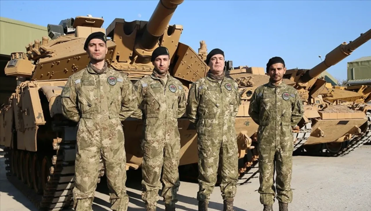 Dünyanın ilk tank dizisi 'Siyah Bere', 15 Mayıs'ta Tabii'de yayınlanacak