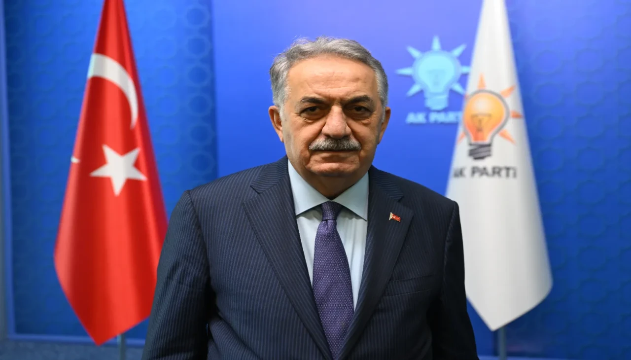 AK Parti dördüncü yeni anayasa çalıştayını düzenliyor: Hedef “Türkiye Yüzyılı”nın anayasası