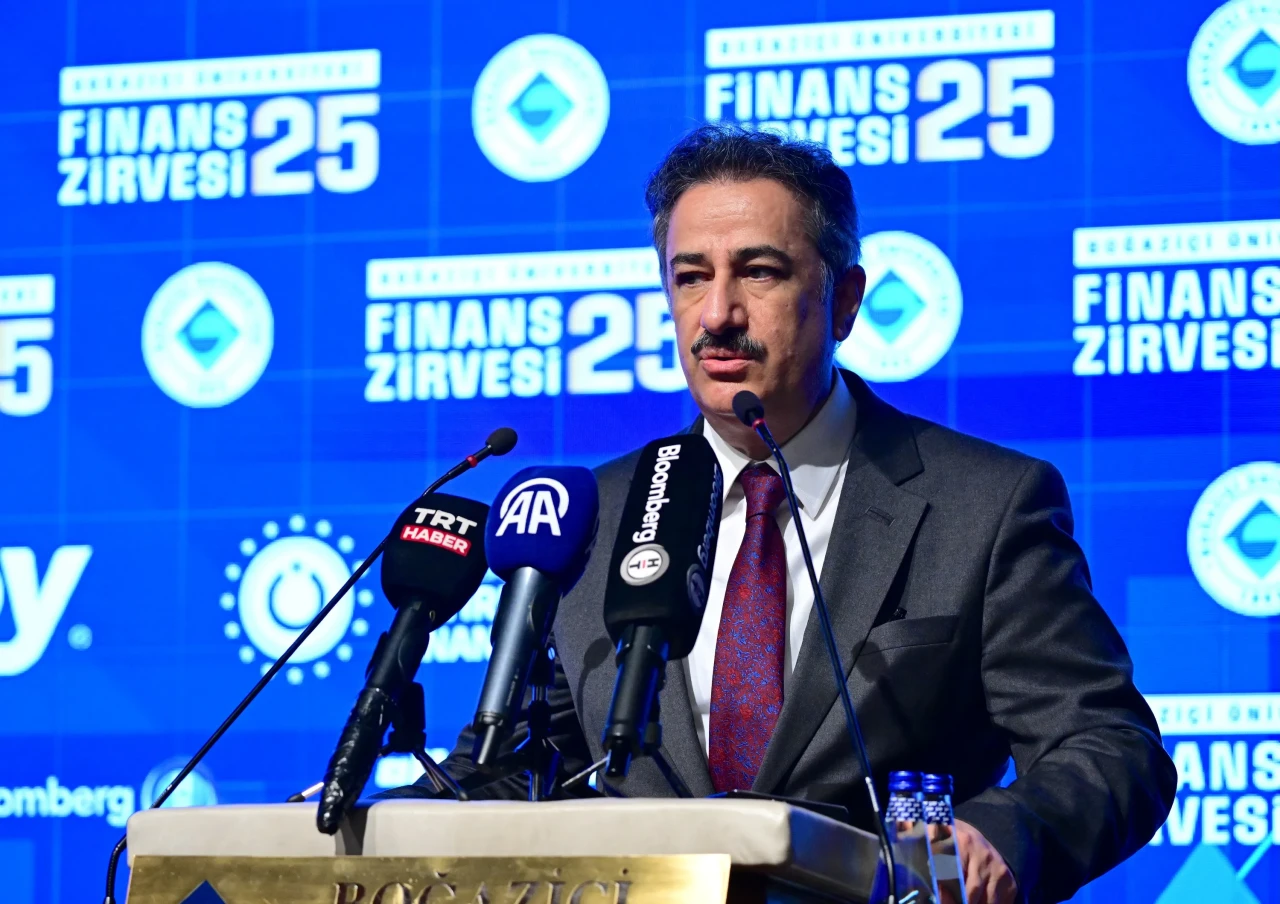 Finans Zirvesi 2025 başladı: Belirsizlik çağında dönüşüm tartışmaları hız kazandı