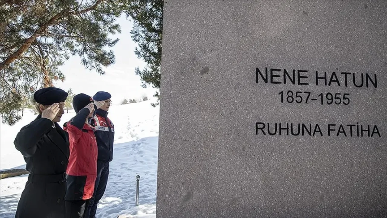 Nene Hatun'un kahramanlığı 70. yılında anılıyor: Türk kadınının vatan sevgisi nasıl simgelendi?