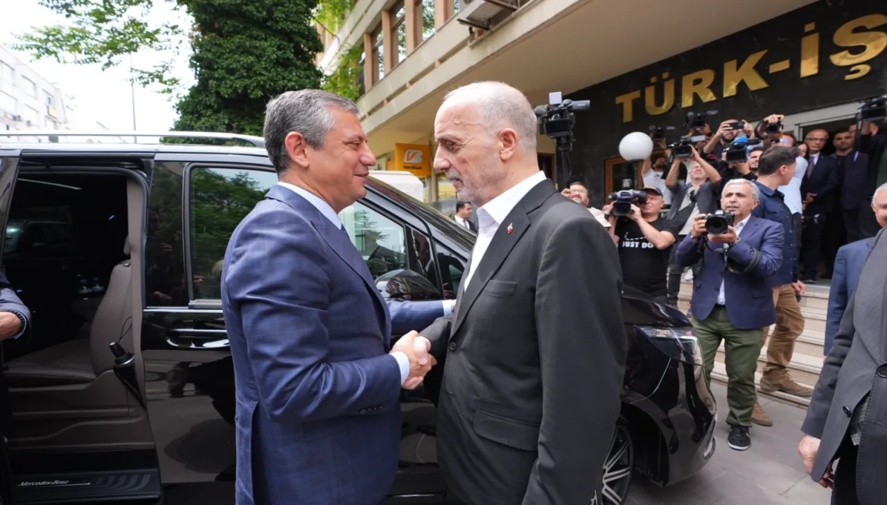 CHP Genel Başkanı Özgür Özel: Asgari ücrette ara zam talebi acil bir ihtiyaç