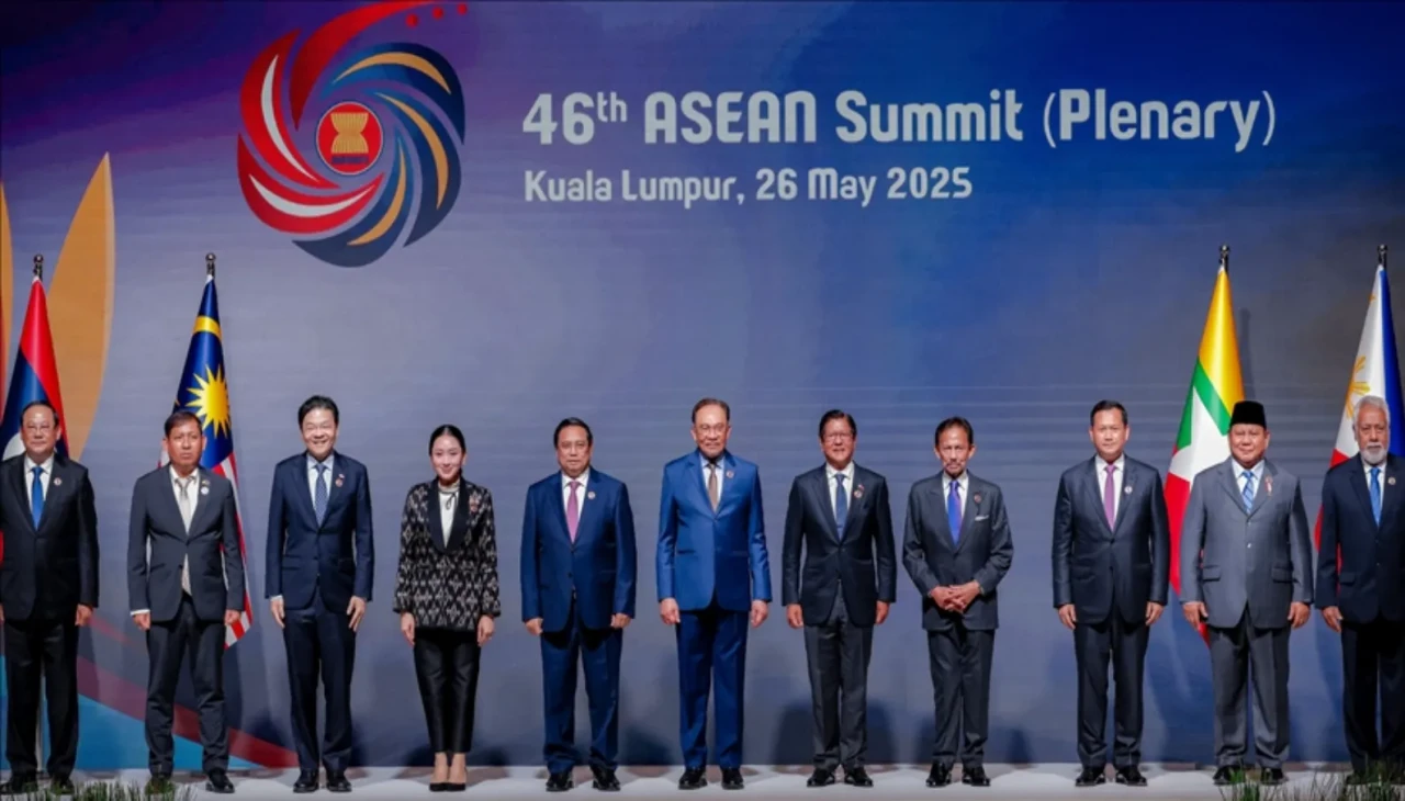 46. ASEAN zirvesi Kuala Lumpur'da başladı: Liderler küresel ve bölgesel gelişmeleri masaya yatırdı