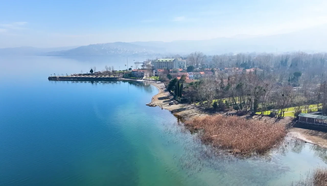 Sapanca Gölü nefes alacak: 97 kaçak iskele kaldırılıyor