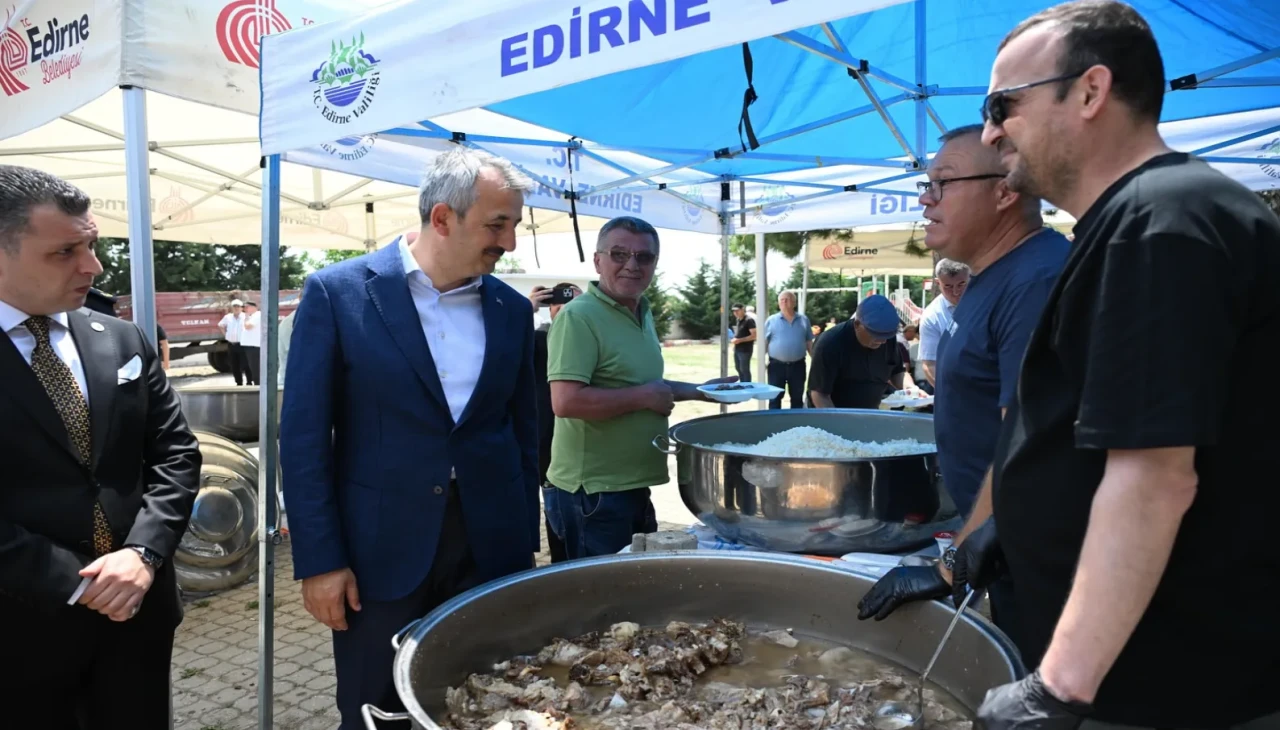 Edirne'de geleneksel Konacık Bayramı kutlandı kurbanlar kesildi