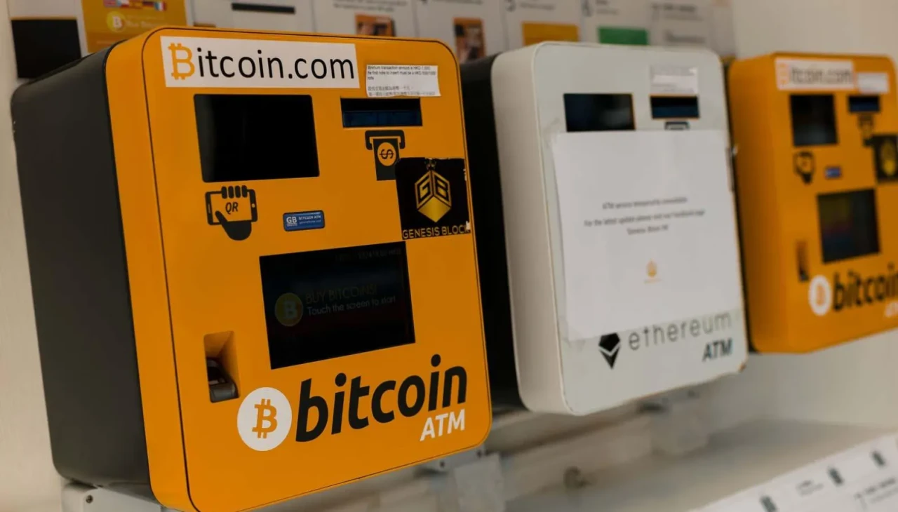 Romanya’da bir ilk: Bitcoin ATM’si postaneye kuruldu