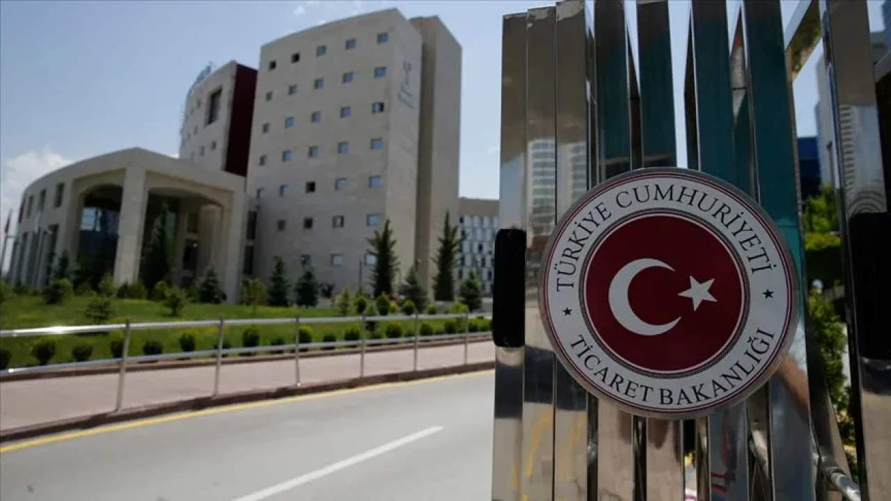 Ticaret Bakanlığı'ndan büyük başarı: 5 ayda 26 milyar liralık kaçakçılığa engel oldu