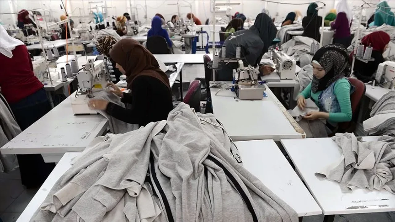 İzinsiz yabancı çalıştıranlara yeni cezalar ve masraf yükümlülükleri geliyor