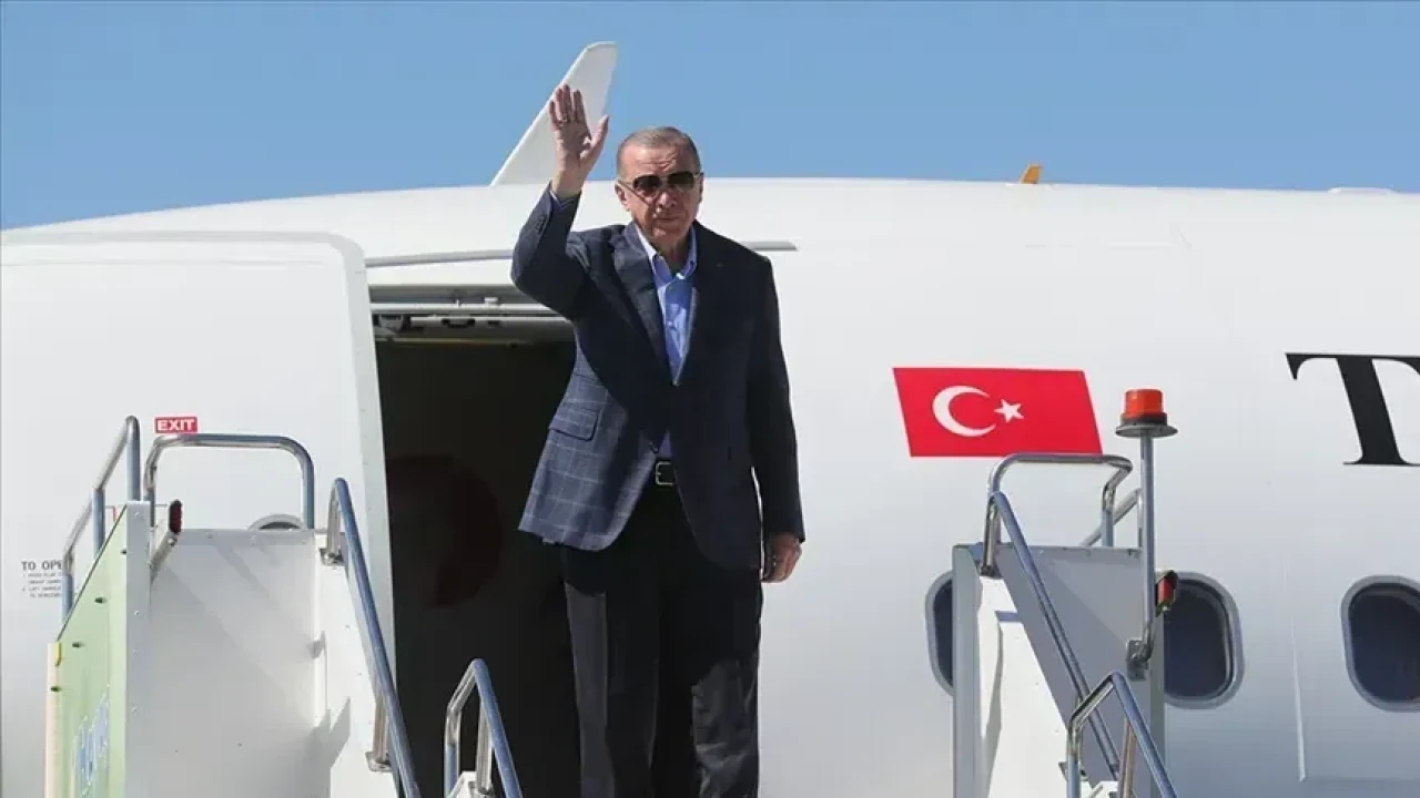 Cumhurbaşkanı Erdoğan, Barış ve Özgürlük Bayramı sonrası İstanbul'a döndü!
