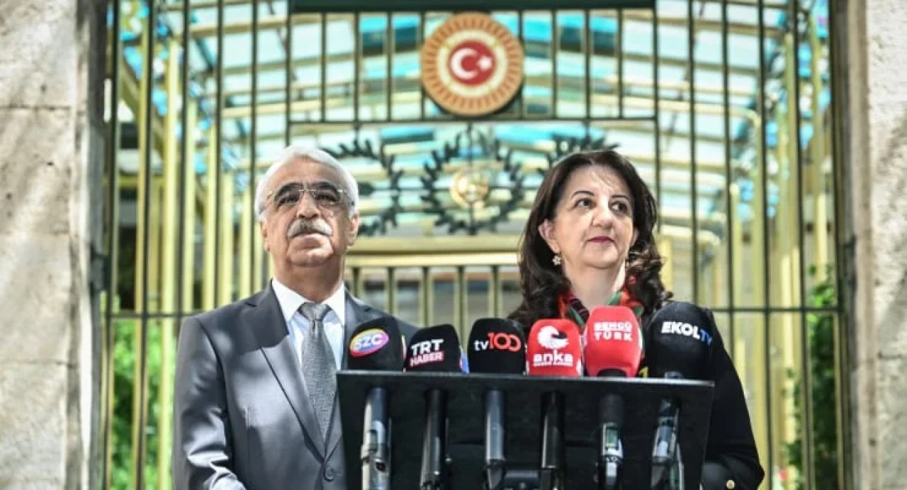 DEM Parti Heyeti, Adalet Bakanı ile görüştü: Komisyon aşaması yeni sürecin temeli mi olacak?