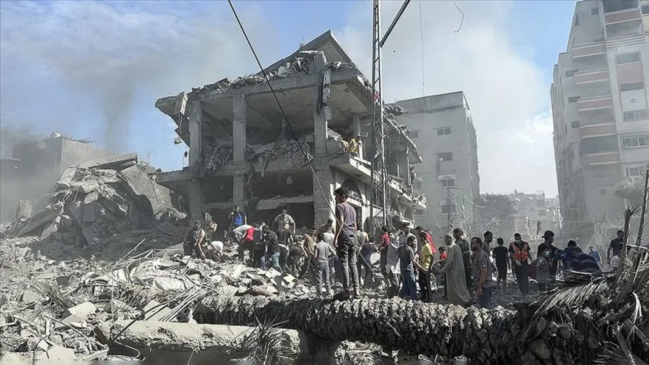 İsrail'in Gazze'ye saldırıları sonucu 69 Filistinli hayatını kaybetti; insani kriz derinleşiyor