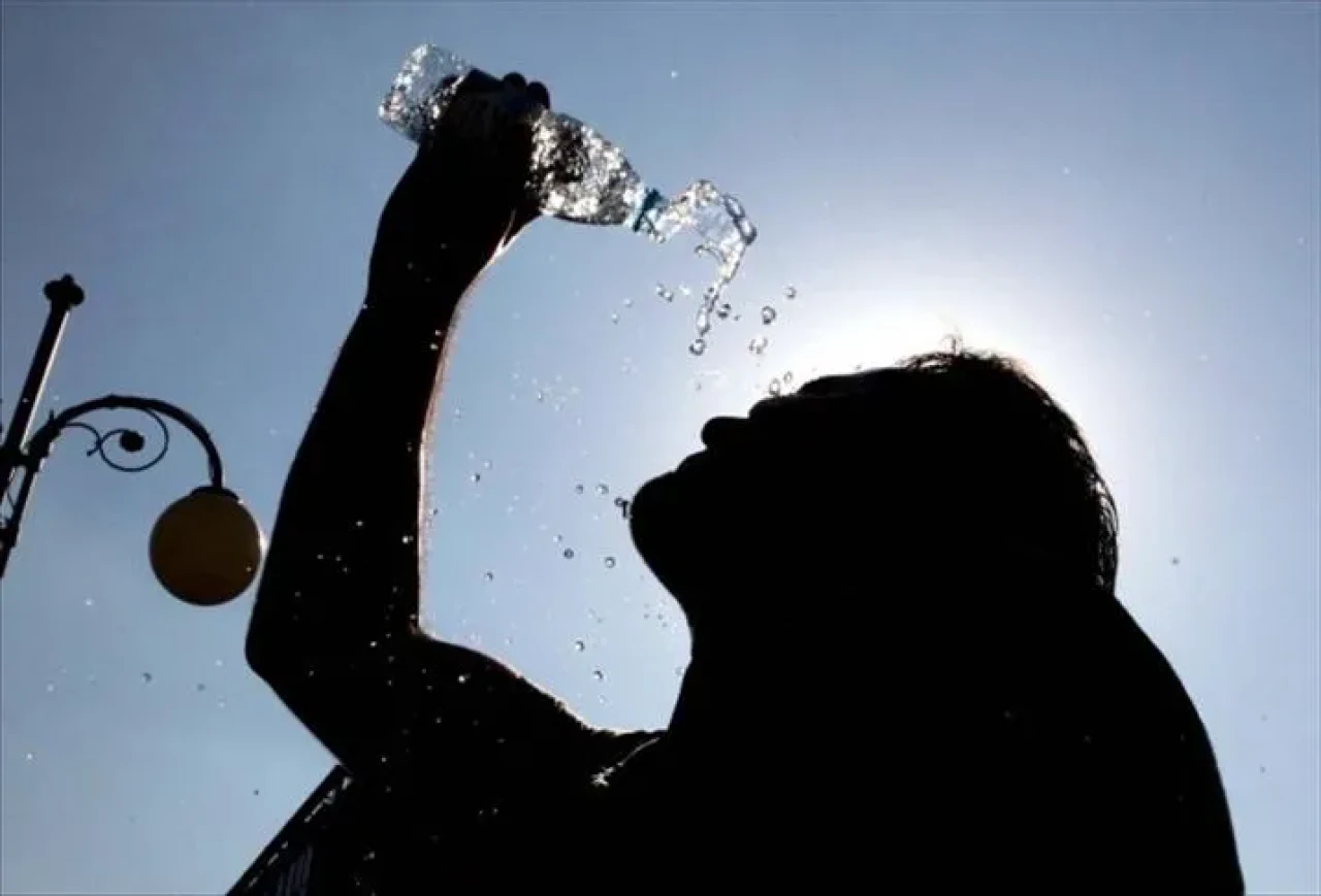 Sıcaklıklar rekor kırıyor! Siirt'te 49,1 dereceye ulaşıldı