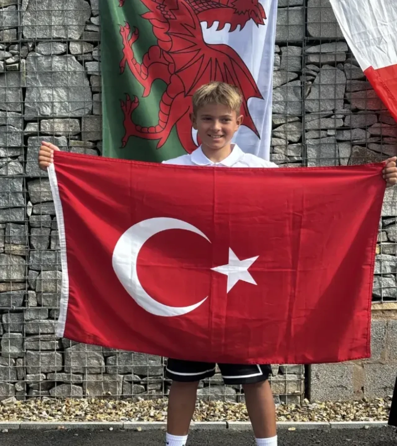 Milli Sörfçü Tuna Tekin Galler'de Dünya Şampiyonası'nda iki gümüş madalya kazandı