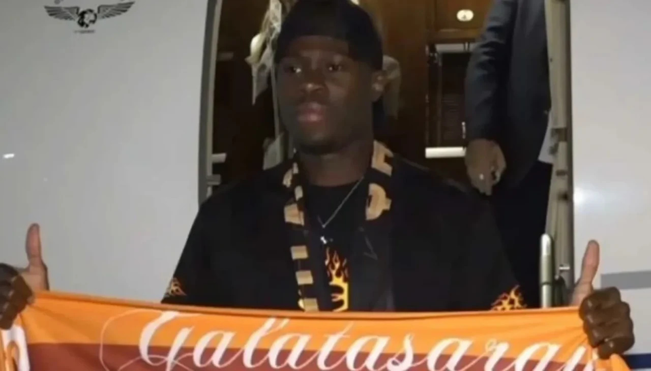 Galatasaray'ın yeni transferi Wilfried Singo İstanbul'da