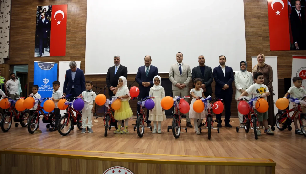 Şanlıurfa'da 700 Kur'an kursu öğrencisine bisiklet dağıtıldı