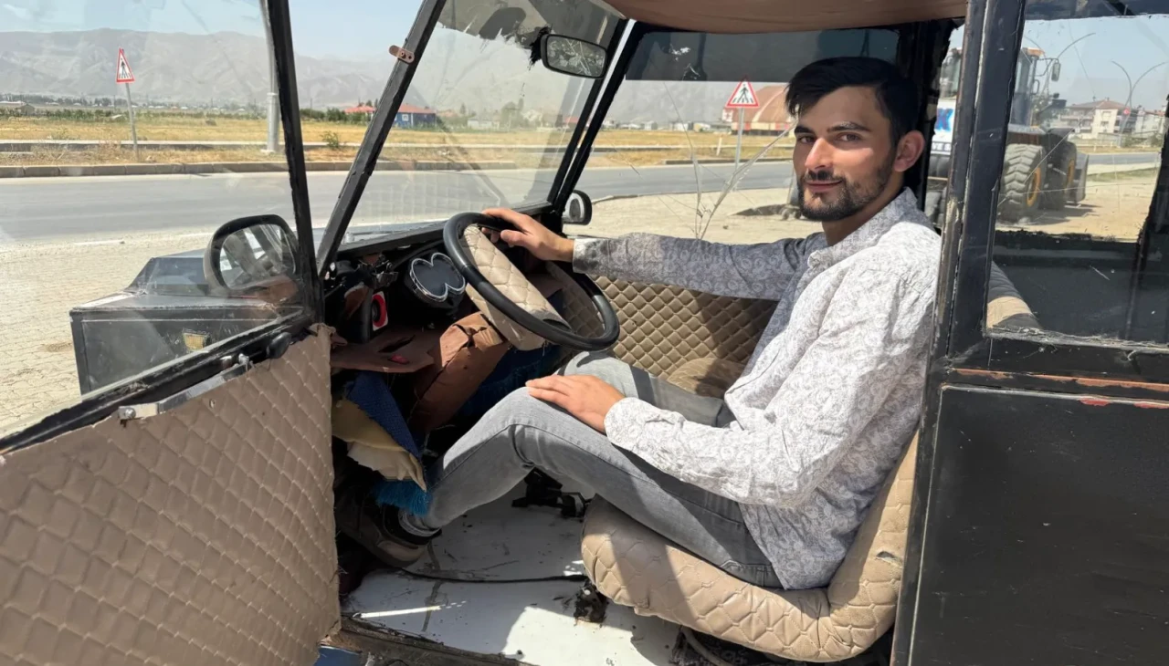Hakkarili genç lastik tamircisi, hurda parçalarla elektrikli arazi aracı üretti!