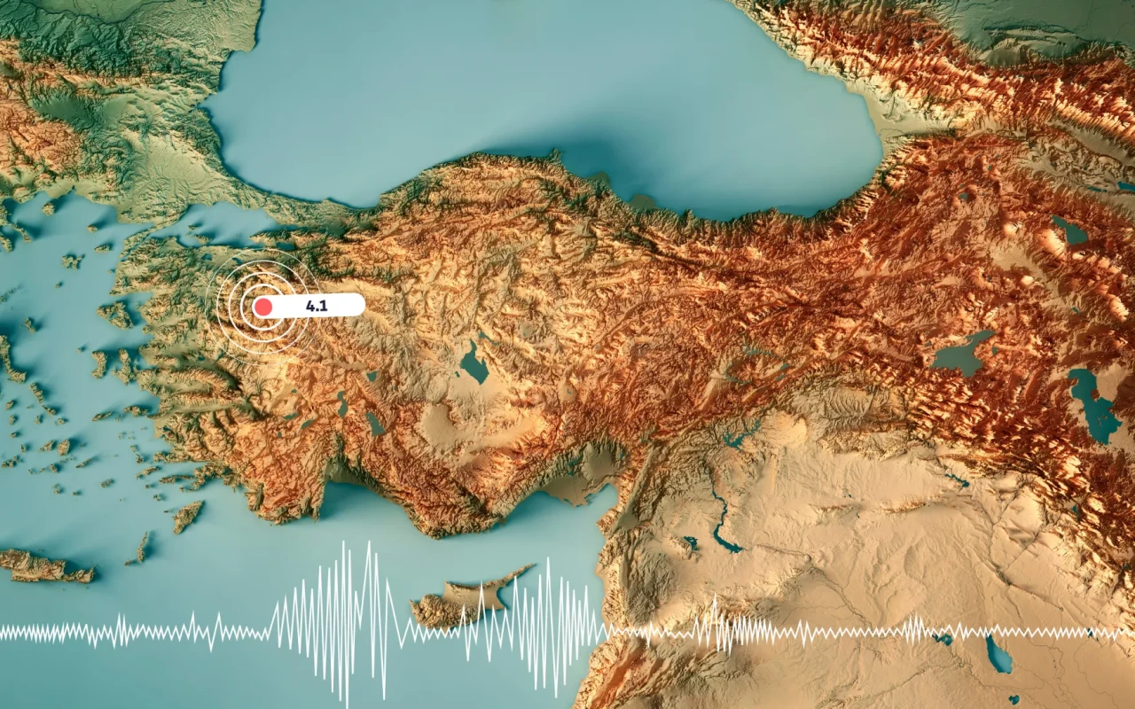 Balıkesir'de 4,1 büyüklüğünde deprem: Can ve mal kaybı yok!
