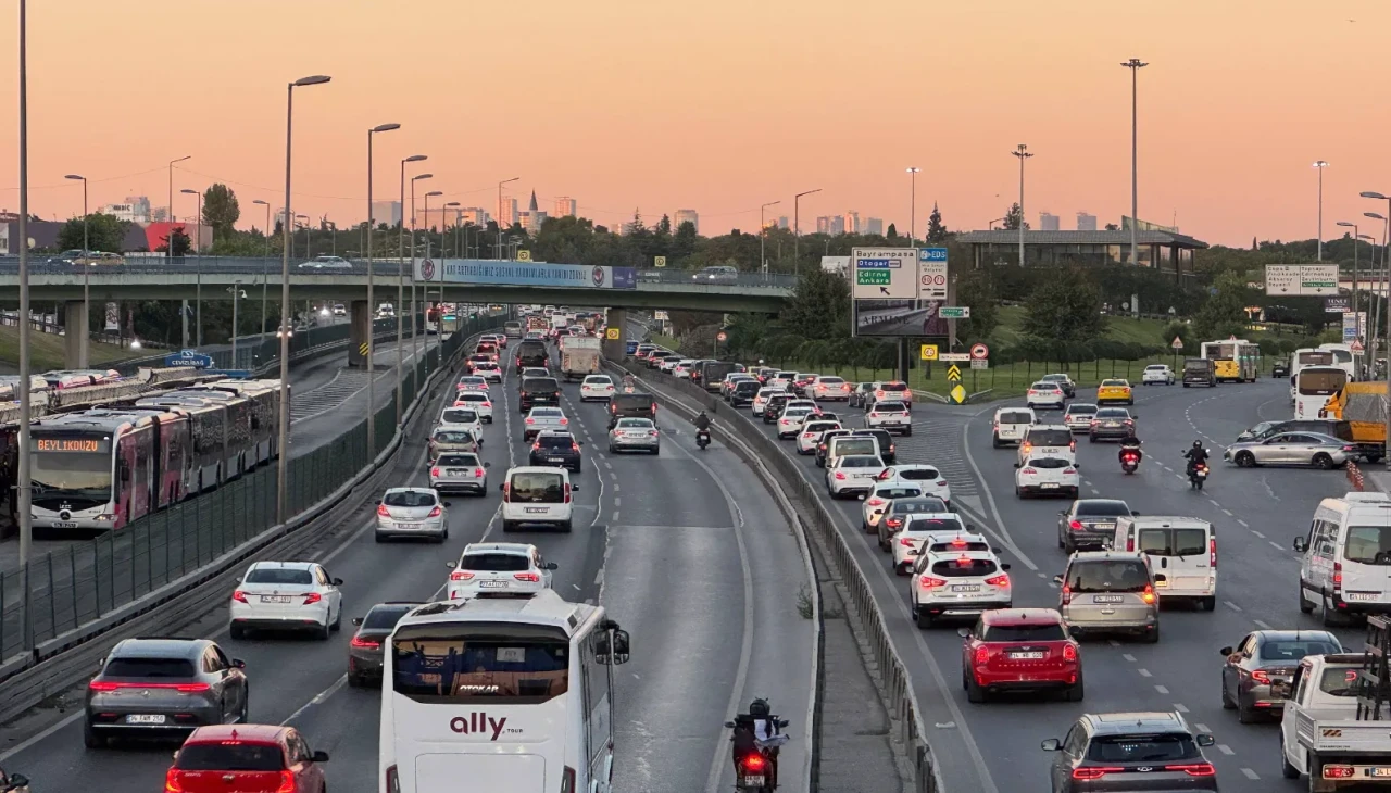 İstanbul'da Triatlon Şampiyonası nedeniyle hafta sonu bazı yollar trafiğe kapatılacak