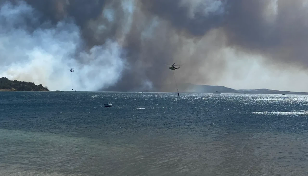 Çanakkale Kepez'de orman yangını: Havadan ve karadan mücadele sürüyor