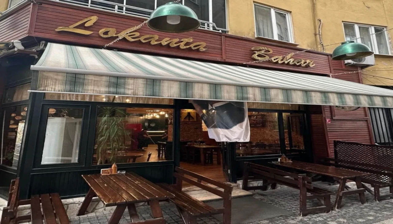 Edremit'teki Bahar Lokantası geleneksel lezzetleriyle Türkiye'nin gündeminde