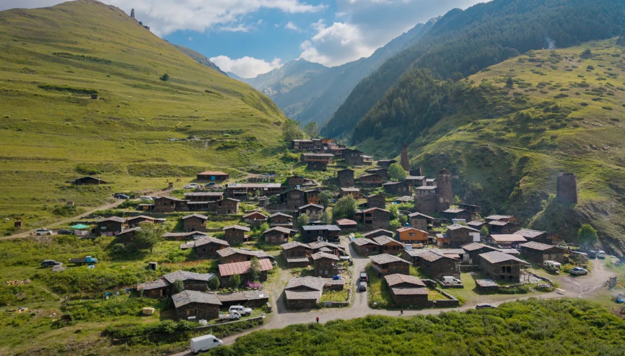Gürcistan'ın Orta Çağ Mirası Dartlo Köyü'nde Zamanda Yolculuk
