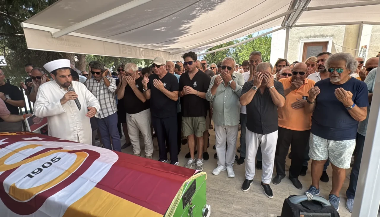 Ümit Aktan Bodrum'da son yolculuğuna uğurlandı