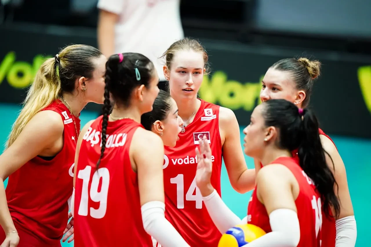 Türkiye 21 Yaş Altı Kadın Voleybol Milli Takımı Dünya Şampiyonası'nda 8. sırayı aldı