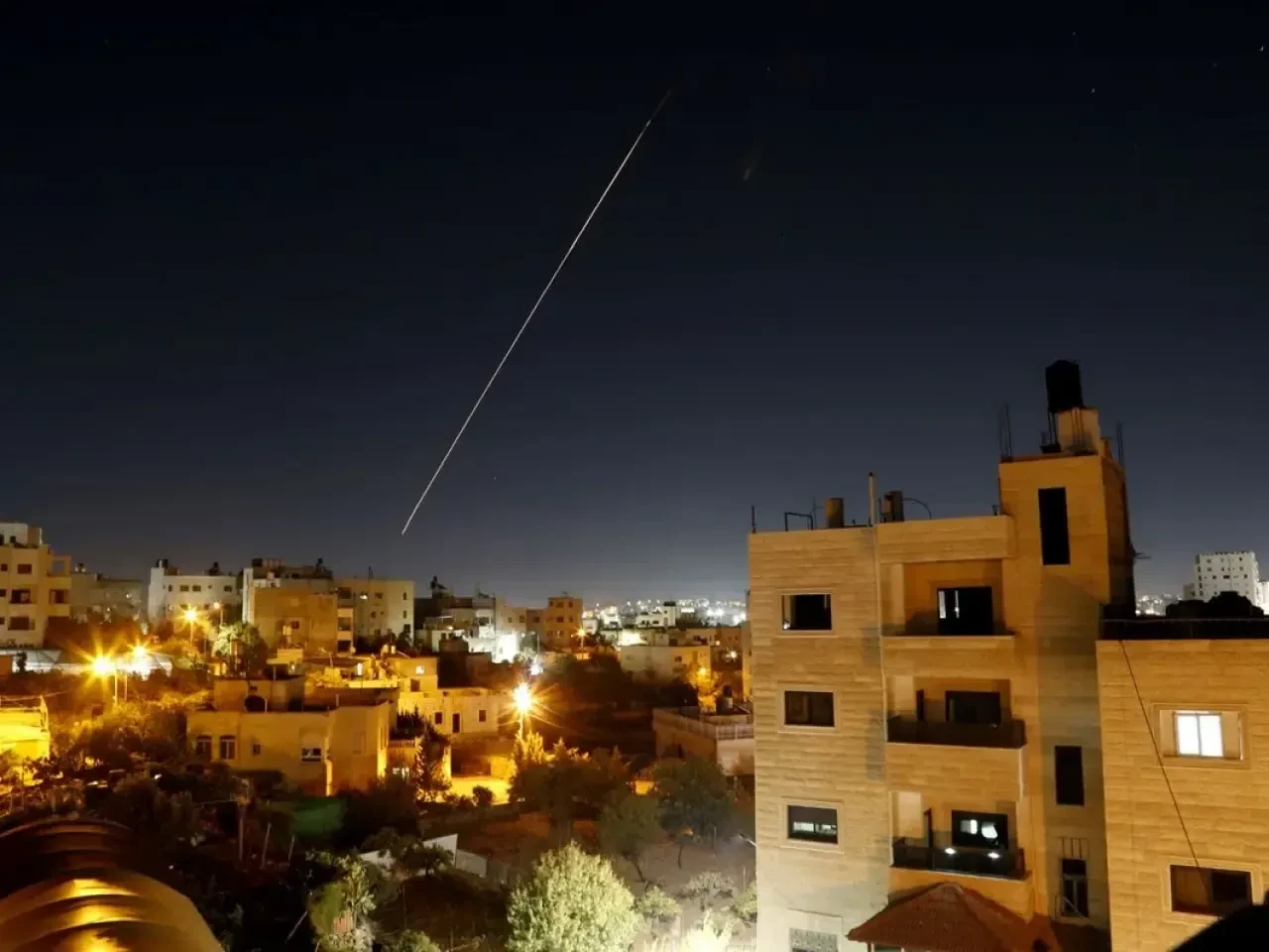 Yemen'den İsrail'e füze saldırısı